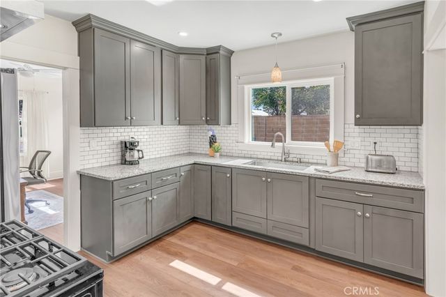 1058 E Almond, Orange, CA 92866