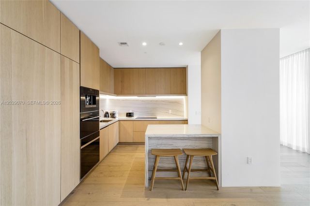 8701 Collins Avenue 605, Miami Beach, FL 33154