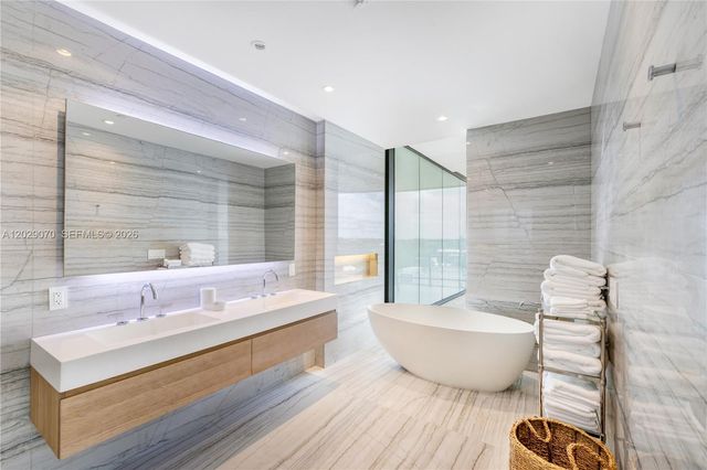 8701 Collins Avenue 605, Miami Beach, FL 33154