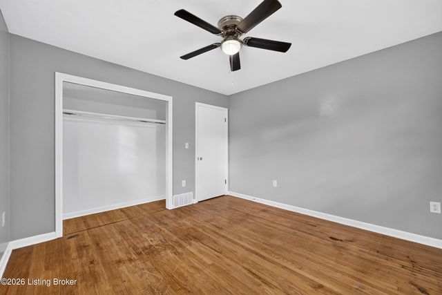 7207 Windemere Dr, Louisville, KY 40214