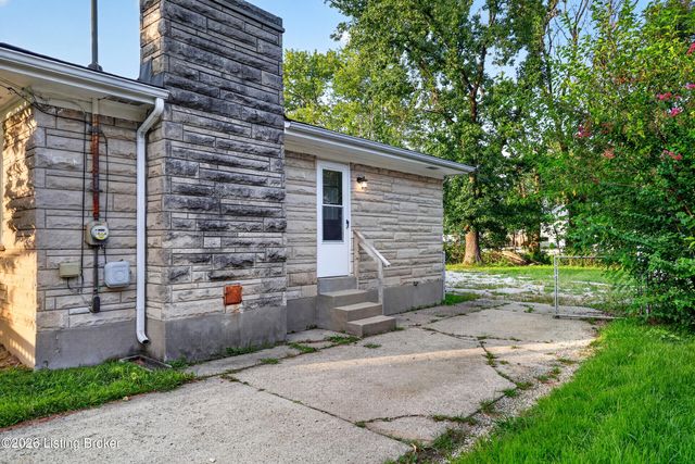 7207 Windemere Dr, Louisville, KY 40214