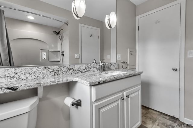 23 West Willowdale Drive, West Seneca, NY 14224