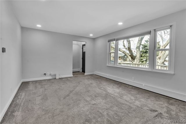 23 West Willowdale Drive, West Seneca, NY 14224