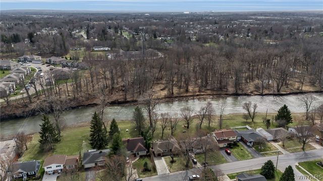 23 West Willowdale Drive, West Seneca, NY 14224