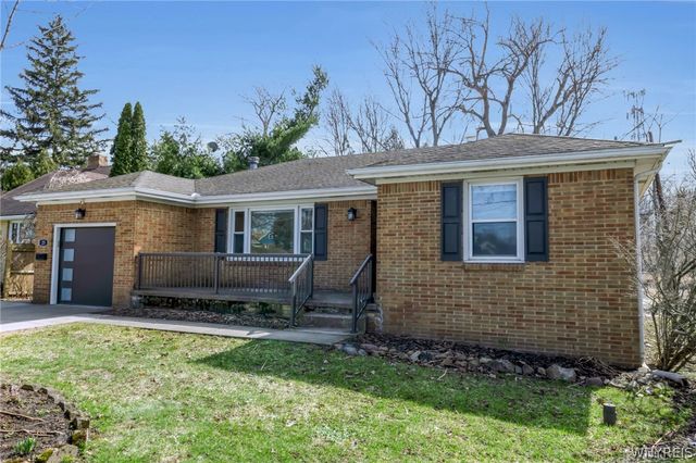23 West Willowdale Drive, West Seneca, NY 14224