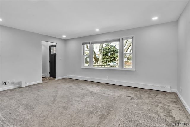 23 West Willowdale Drive, West Seneca, NY 14224