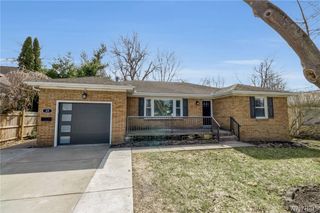 23 West Willowdale Drive, West Seneca, NY 14224