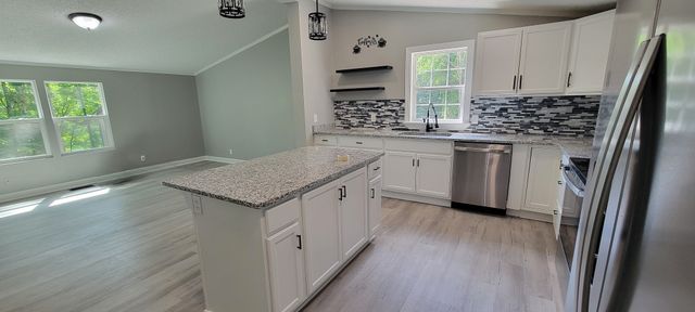 7214 Plunders Creek Rd, Dickson, TN 37055