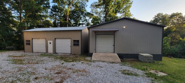 7214 Plunders Creek Rd, Dickson, TN 37055