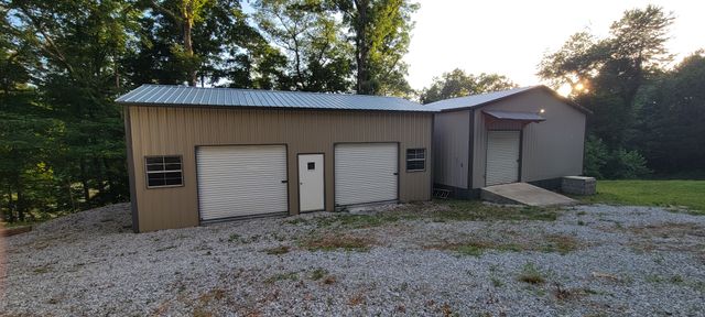 7214 Plunders Creek Rd, Dickson, TN 37055