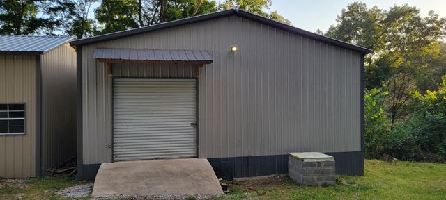 7214 Plunders Creek Rd, Dickson, TN 37055