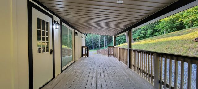 7214 Plunders Creek Rd, Dickson, TN 37055