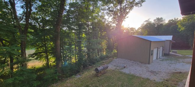 7214 Plunders Creek Rd, Dickson, TN 37055