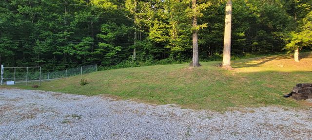 7214 Plunders Creek Rd, Dickson, TN 37055