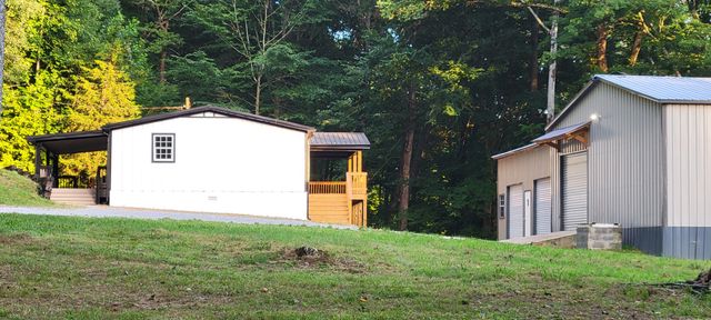 7214 Plunders Creek Rd, Dickson, TN 37055