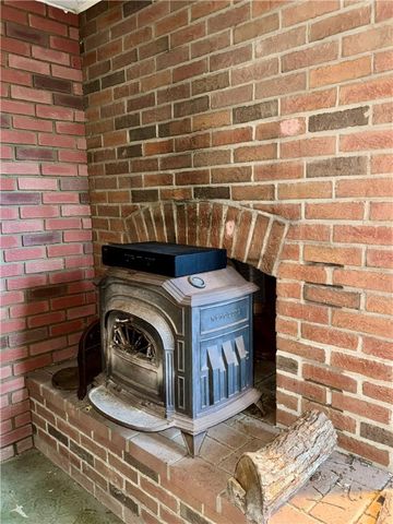 386 Winney Hill Road, Oneonta, NY 13820