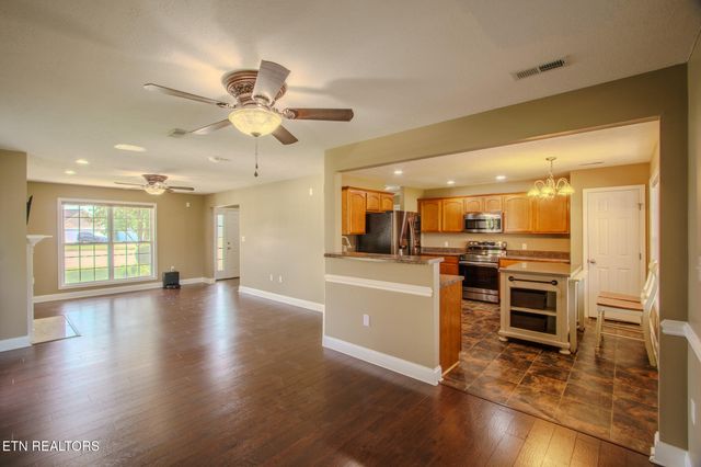 8400 Reality Lane, Corryton, TN 37721