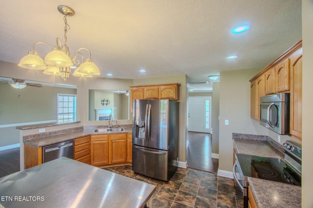 8400 Reality Lane, Corryton, TN 37721