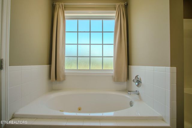 8400 Reality Lane, Corryton, TN 37721