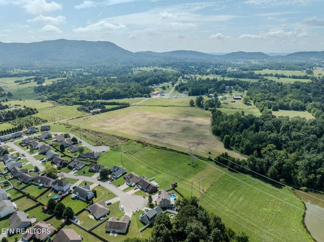 8400 Reality Lane, Corryton, TN 37721