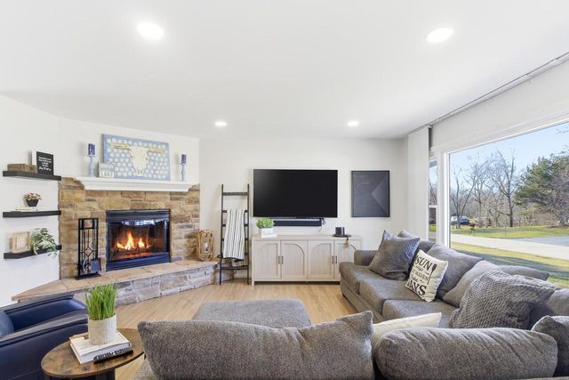 38927 89th STREET, Burlington, WI 53105