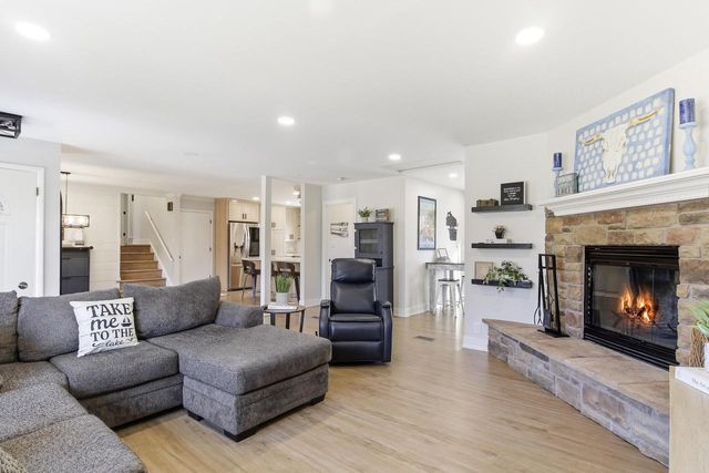 38927 89th STREET, Burlington, WI 53105