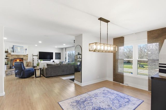 38927 89th STREET, Burlington, WI 53105