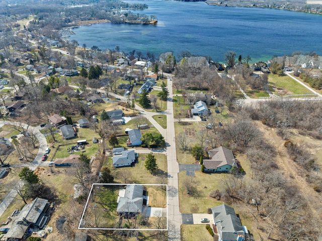 38927 89th STREET, Burlington, WI 53105