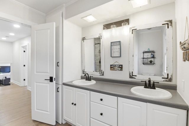 38927 89th STREET, Burlington, WI 53105