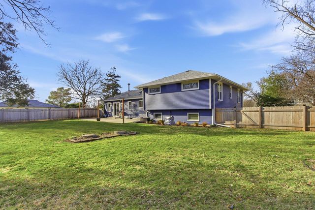 38927 89th STREET, Burlington, WI 53105