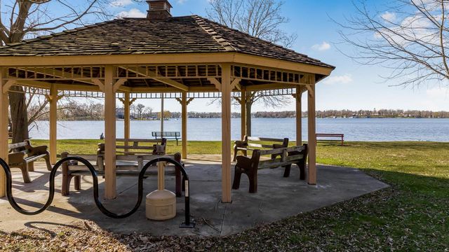 38927 89th STREET, Burlington, WI 53105