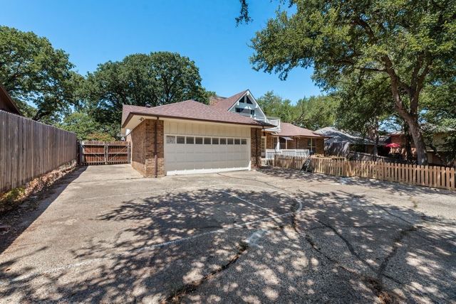 2119 Wilson Drive, Arlington, TX 76011