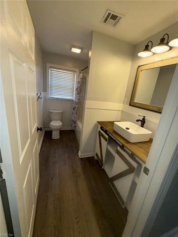 205 Kalmar DR, Chesapeake, VA 23320