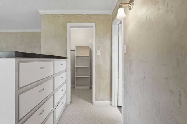 45 Champions Colony E, Houston, TX 77069