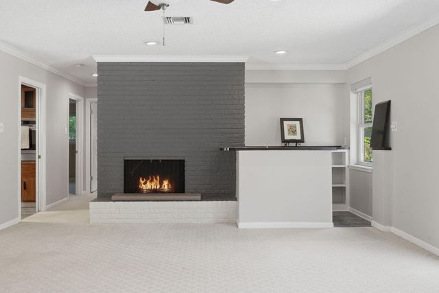 45 Champions Colony E, Houston, TX 77069