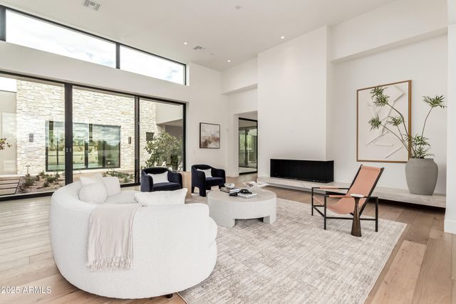 7498 E WHISPER ROCK Trail, Scottsdale, AZ 85266