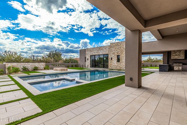 7498 E WHISPER ROCK Trail, Scottsdale, AZ 85266