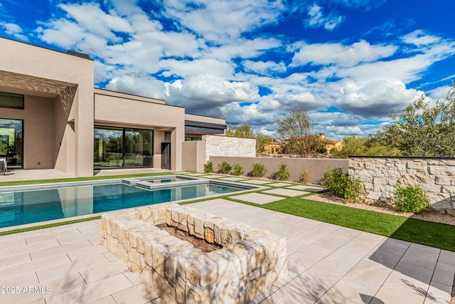 7498 E WHISPER ROCK Trail, Scottsdale, AZ 85266