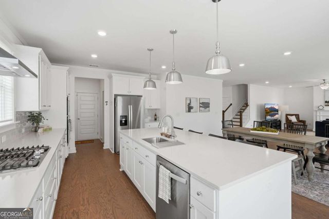 8210 Long Knoll Way, Gainesville, GA 30506