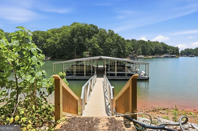 8210 Long Knoll Way, Gainesville, GA 30506