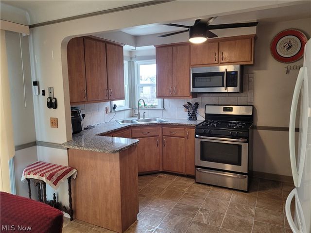 5853 Monica Lane, Garfield Heights, OH 44125