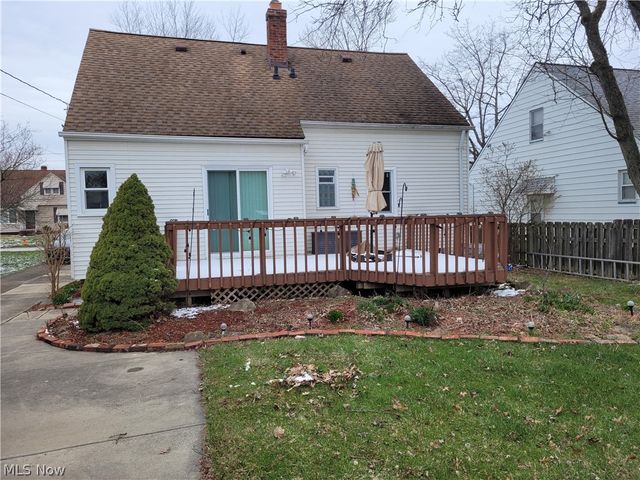 5853 Monica Lane, Garfield Heights, OH 44125