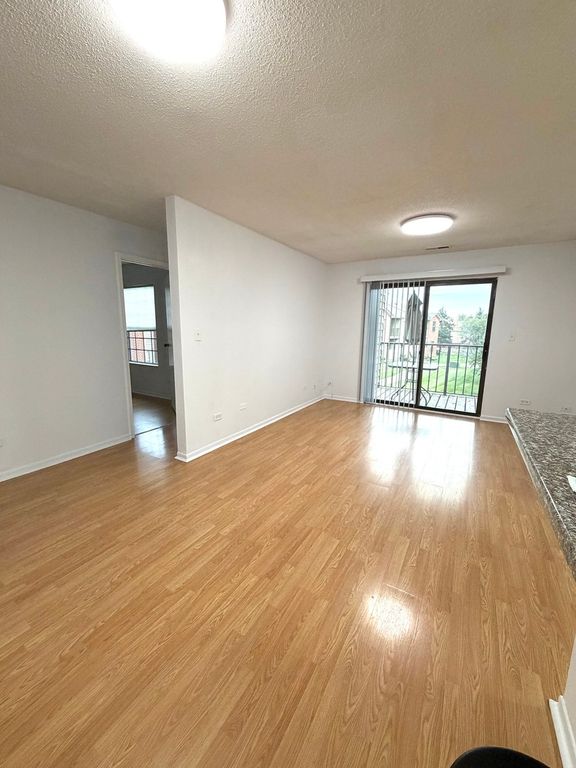 2048 N RAND Road 202, Palatine, IL 60074 — photo 2