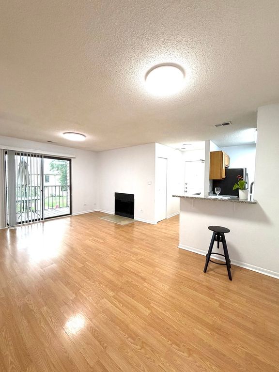 2048 N RAND Road 202, Palatine, IL 60074 — photo 3