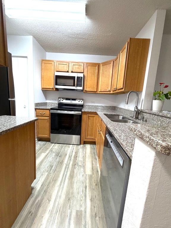 2048 N RAND Road 202, Palatine, IL 60074 — photo 5