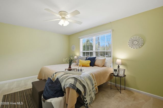 326 Knollwood Drive, Hampstead, NC 28443
