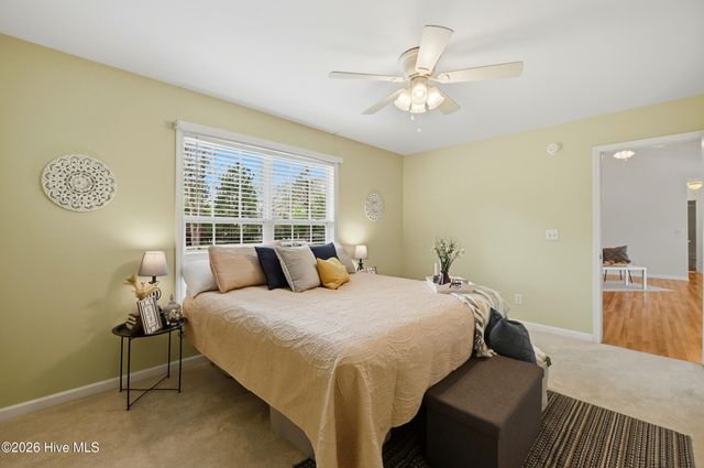 326 Knollwood Drive, Hampstead, NC 28443