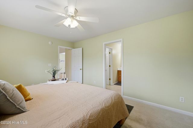 326 Knollwood Drive, Hampstead, NC 28443