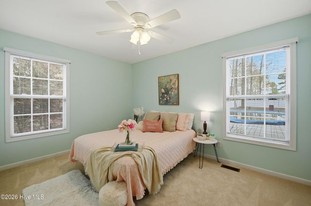 326 Knollwood Drive, Hampstead, NC 28443