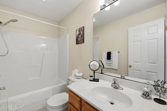 326 Knollwood Drive, Hampstead, NC 28443